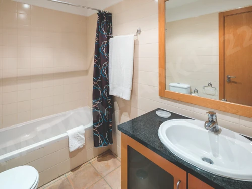 Apartamento Lagos, 2 dormitorios, 5 personas - photo_1011865997129