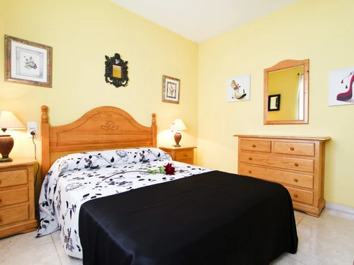 Apartamento La Pineda, 2 dormitorios, 5 personas - photo_1011866013464