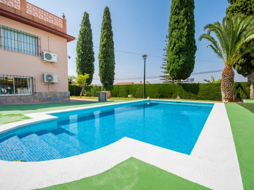 Villa Alhaurín de la Torre, 4 bedrooms, 8 persons - photo_1011866072426