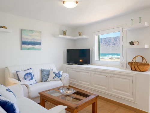 Apartamento  Famara, 2 dormitorios, 4 personas - photo_1011866083205