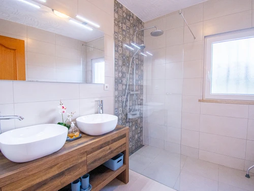 Villa Lagoa, 4 Schlafzimmer, 8 Personen - photo_1011866188117