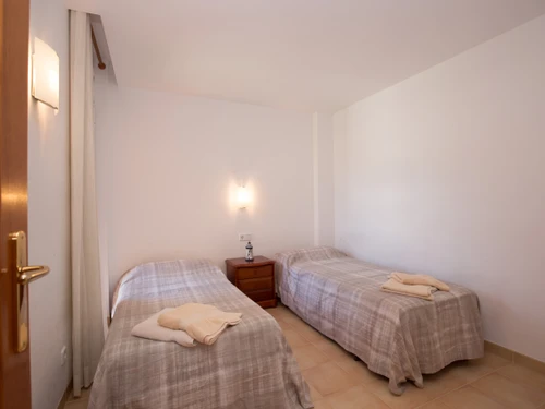 Apartment Pals, 4 bedrooms, 8 persons - photo_1011866217066