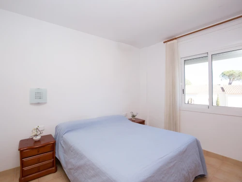 Apartment Pals, 4 bedrooms, 8 persons - photo_1011866217066