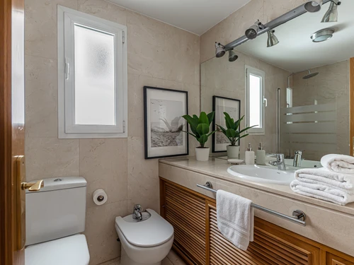 Apartment Madrid, 3 bedrooms, 5 persons - photo_1011866218585