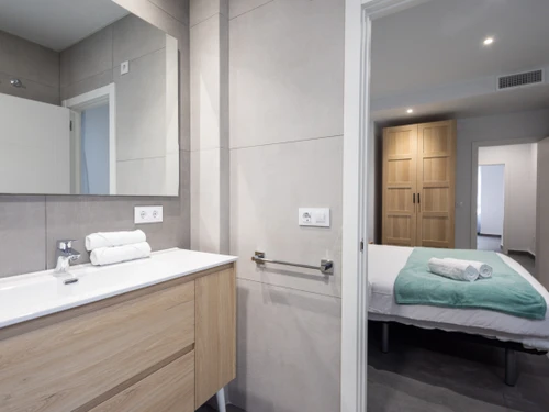 Apartment Valencia, 3 bedrooms, 7 persons - photo_1011866243948