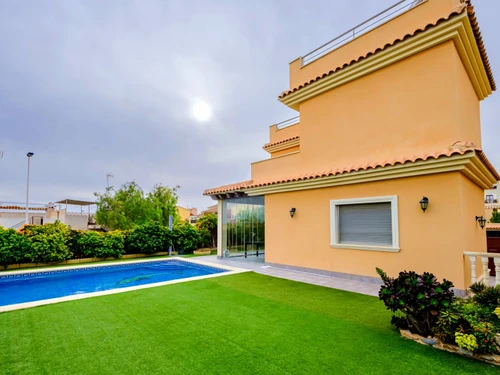 Villa Torrevieja, 3 Schlafzimmer, 7 Personen - photo_1011866253609