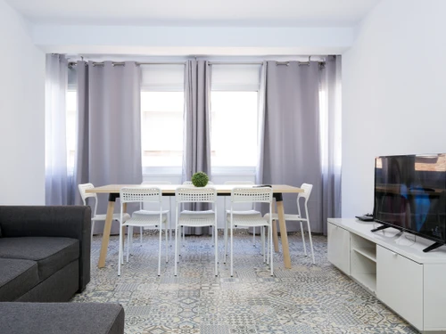 Apartment Salou, 4 bedrooms, 10 persons - photo_1011866255052