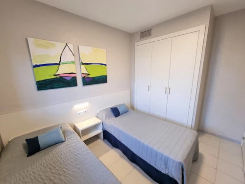 Apartamento La Pineda, 2 dormitorios, 6 personas - photo_1011866257357