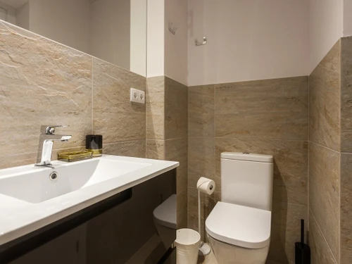 Apartment Valencia, 2 bedrooms, 5 persons - photo_1011866271352