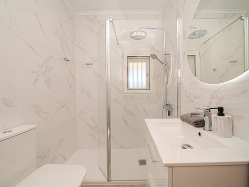 Villa Torrevieja, 3 Schlafzimmer, 6 Personen - photo_1011866279907