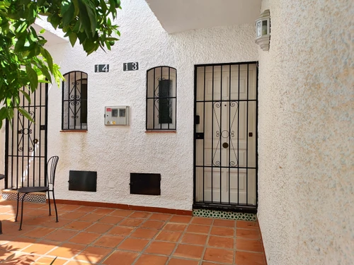 Apartamento Nerja, 2 dormitorios, 5 personas - photo_1011873141043