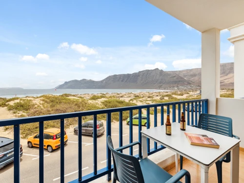 Apartamento  Famara, 2 dormitorios, 4 personas - photo_1011873229030