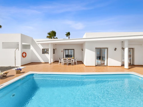 Villa Playa Blanca, 4 pièces, 6 personnes - photo_1011873444233