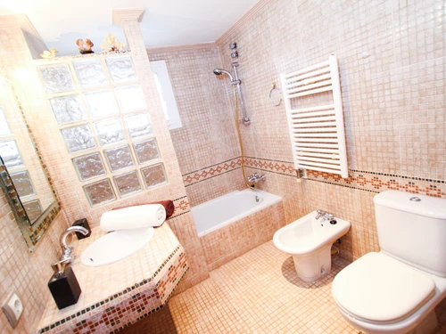 Apartment Salou, 3 bedrooms, 8 persons - photo_1011873499167