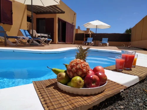 Villa Corralejo, 2 dormitorios, 4 personas - photo_1011873538929