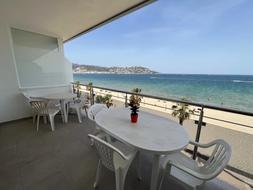 Apartment Roses, 2 bedrooms, 6 persons - photo_1011873545043