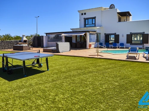 Villa Playa Blanca, 3 bedrooms, 6 persons - photo_1011873547208
