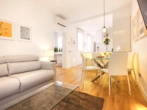 Apartment Madrid, 1 bedroom, 2 persons - photo_1011873582845