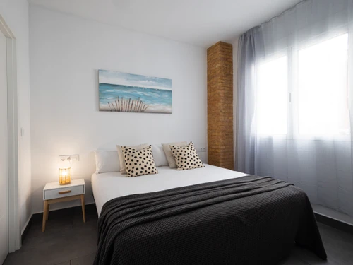 Apartment Valencia, 2 bedrooms, 5 persons - photo_1011873587788
