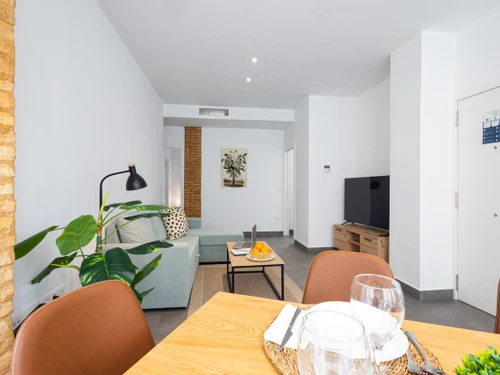 Apartment Valencia, 2 bedrooms, 5 persons - photo_1011873587788