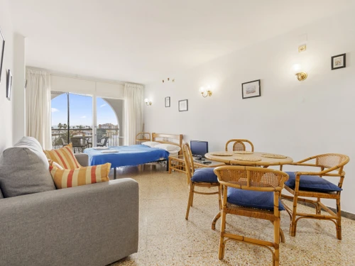 Apartment Empuriabrava, studio flat, 4 persons - photo_1011873673133