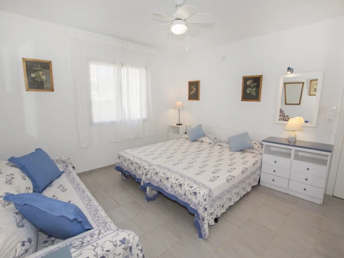 Apartment Calp, 2 bedrooms, 5 persons - photo_1011873695137