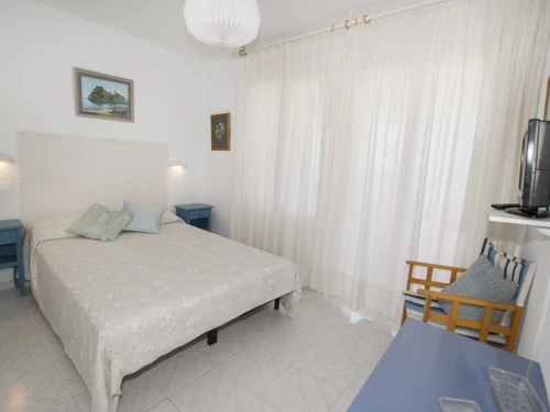 Apartment Calp, 2 bedrooms, 5 persons - photo_1011873695137