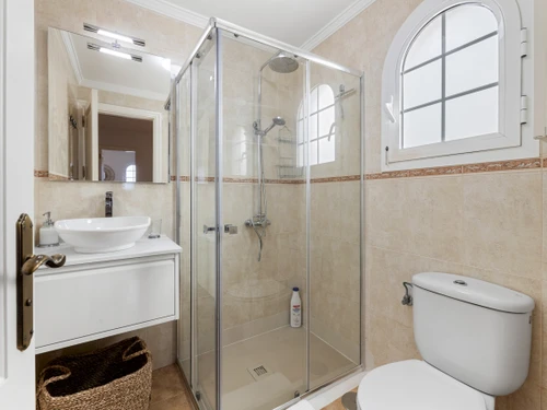 Apartment Orzola, 2 bedrooms, 4 persons - photo_1011873748028