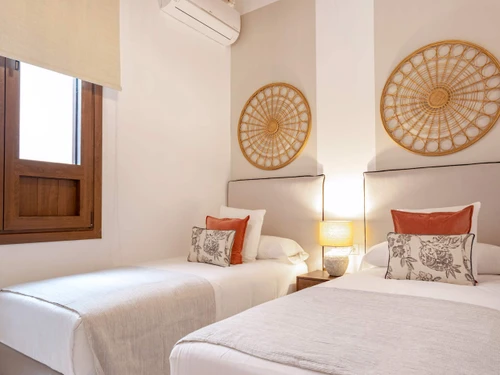 Apartamento Sevilla, 2 dormitorios, 4 personas - photo_1011874110216