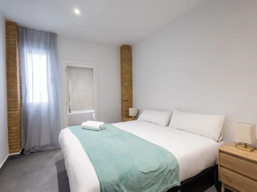 Apartment Valencia, 3 bedrooms, 7 persons - photo_1011874142678