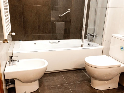 Apartment Bilbao, 2 bedrooms, 4 persons - photo_1011874162235