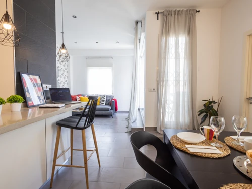 Apartment Valencia, 2 bedrooms, 4 persons - photo_1011874182193