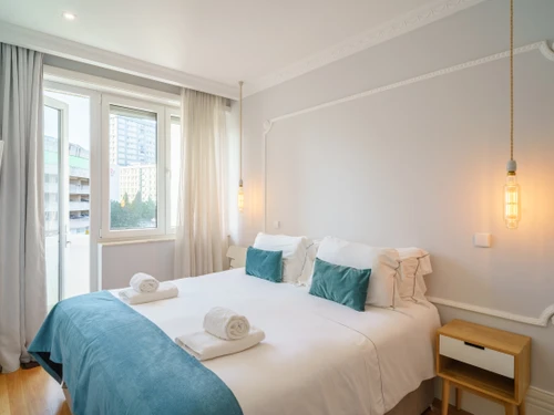 Apartamento Porto, 2 dormitorios, 6 personas - photo_1011874186859