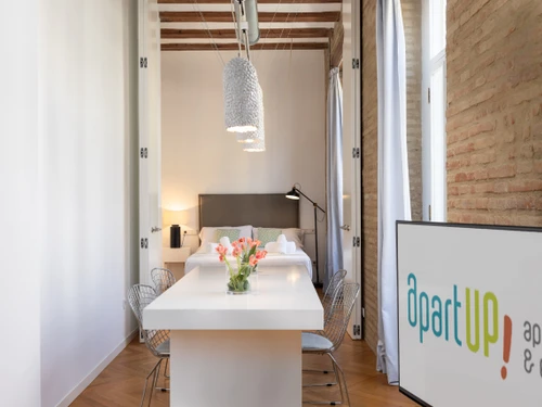 Apartment Valencia, 2 bedrooms, 4 persons - photo_1011874190893