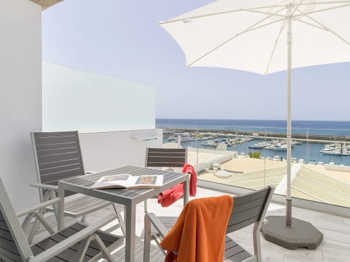 Villa Puerto del Carmen, 2 bedrooms, 4 persons - photo_1011874438025