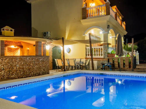 Villa Alhaurín de la Torre, 5 pièces, 8 personnes - photo_1011874472880