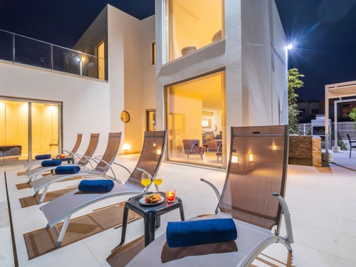 Villa Albufeira, 4 Schlafzimmer, 9 Personen - photo_1011874475208