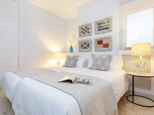 Apartment Granada, 4 bedrooms, 8 persons - photo_1011874485102