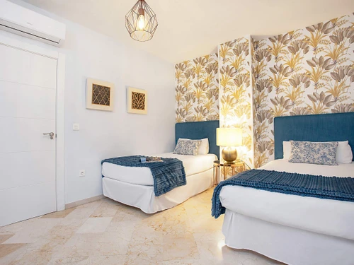 Apartment Granada, 4 bedrooms, 8 persons - photo_1011874485102