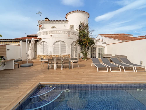 Villa Empuriabrava, 5 pièces, 8 personnes - photo_1011874502650