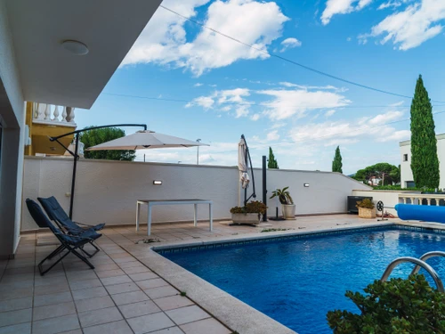 Villa Empuriabrava, 5 pièces, 8 personnes - photo_1011874521777