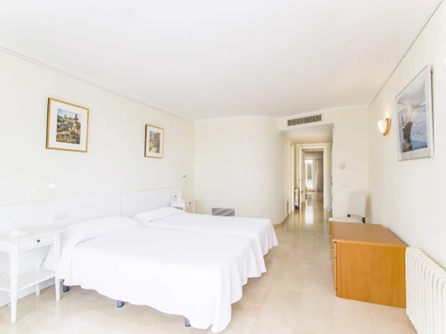 Apartment Port de Pollença, 4 bedrooms, 8 persons - photo_1011874728993