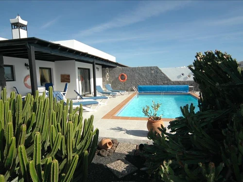 Villa Playa Blanca, 2 bedrooms, 5 persons - photo_1011874853339