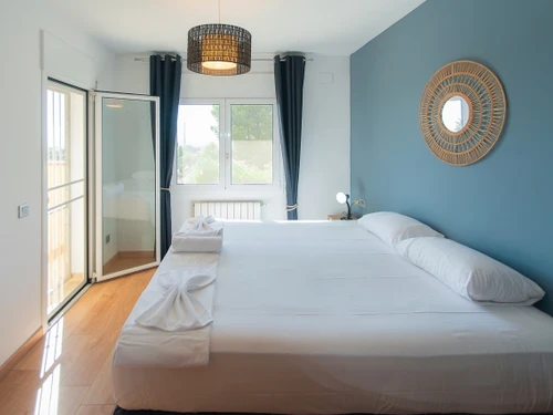 Villa Palau-saverdera, 6 pièces, 10 personnes - photo_1011874864191