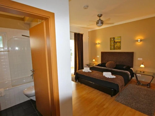 Villa Quarteira, 4 dormitorios, 8 personas - photo_1011874888282