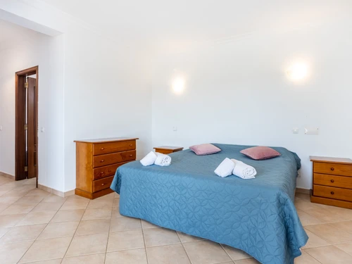 Villa Alcantarilha, 5 pièces, 10 personnes - photo_1011874935129