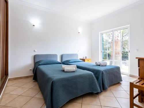 Villa Alcantarilha, 5 pièces, 10 personnes - photo_1011874935129