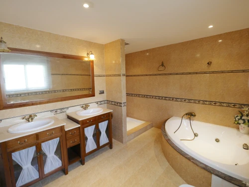 Villa Cambrils, 7 dormitorios, 16 personas - photo_1011874944388