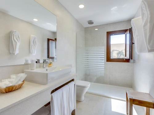 Villa Algaida, 4 dormitorios, 8 personas - photo_1011874954698