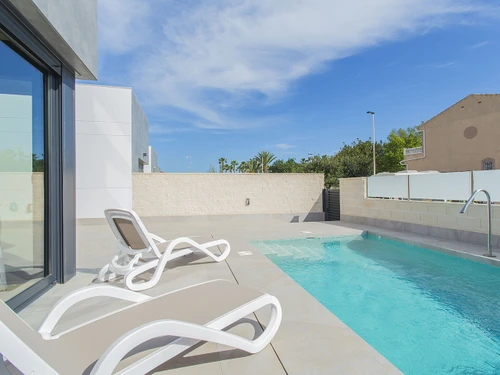 Villa Torrevieja, 4 Schlafzimmer, 8 Personen - photo_1011874963676